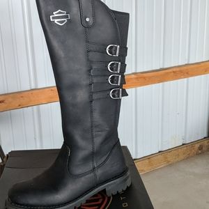 Harley Davidson women's boots size 8 black.